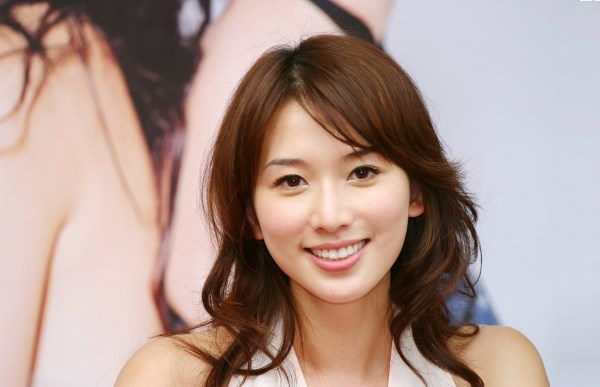 那些年，因港媒標題被坑到的明星，一個比一個離譜