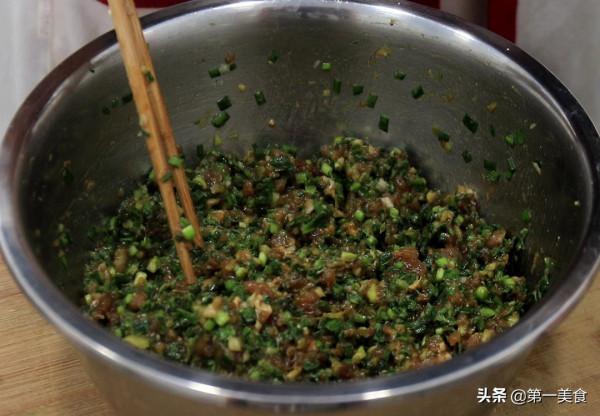 蒸韭菜豬肉包,學會這幾個技巧,韭菜脆嫩不出水,不回縮不塌陷 蒸韭菜豬肉包,學會這幾個技巧,韭菜脆嫩不出水,不回縮不塌陷