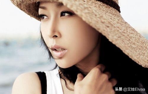 孫悅久違登央視晚會太興奮！穿魚鱗裙大方秀身材，換髮型變央視臉