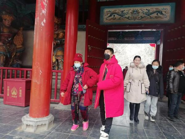 帶著母親看天下（少林寺景區）