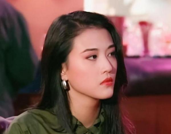 周海媚：歷經8段揪心戀情，不戀愛不結婚，對男人徹底失望