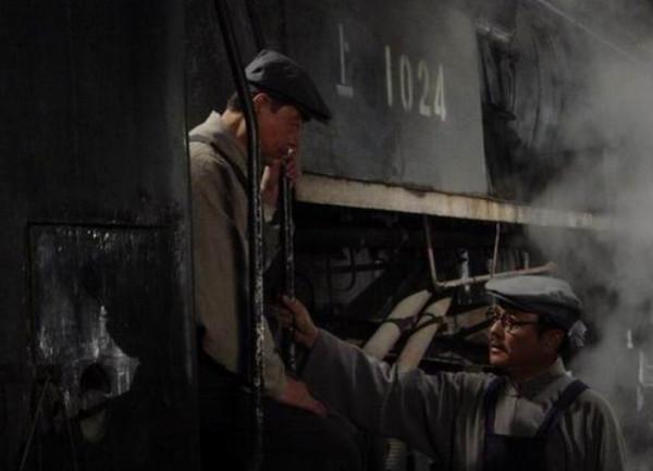 任弼時：黨內無爭議，因病未參加開國大典，46歲病逝，周恩來淚目