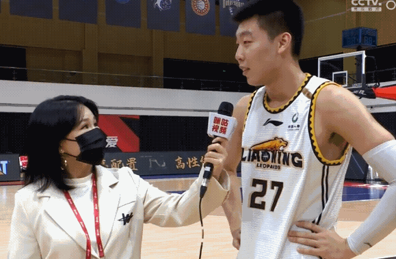 餘澤辰接受媒體採訪稱楊導鼓勵我有機會就出手，全力以赴