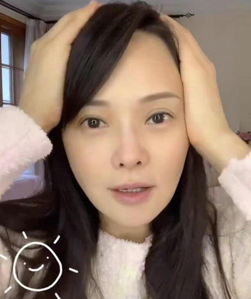 伊能靜分享晨間保養步驟 全素顏出鏡狀態佳獲網友誇讚 伊能靜分享晨間保養步驟 全素顏出鏡狀態佳獲網友誇讚