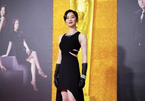 終於破案！TVB女星承認頒獎典禮大喊爸爸，不畏雪藏高情商回應