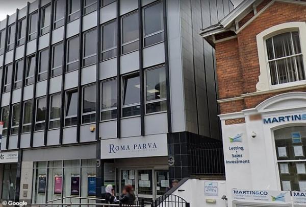 英國疫情持續惡化，42歲護士倒在崗位上，生前三次心臟驟停