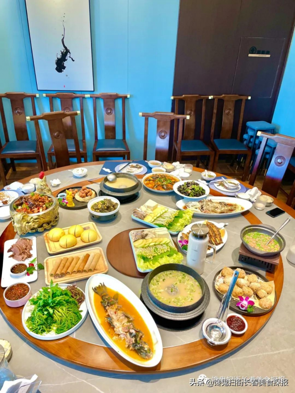 來自汪清百草溝。花泥鰍、川丁子,長白山小魚湯,已16年 來自汪清百草溝。花泥鰍、川丁子,長白山小魚湯,已16年