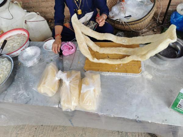 一年難逢的傣族趕擺 一年難逢的傣族趕擺