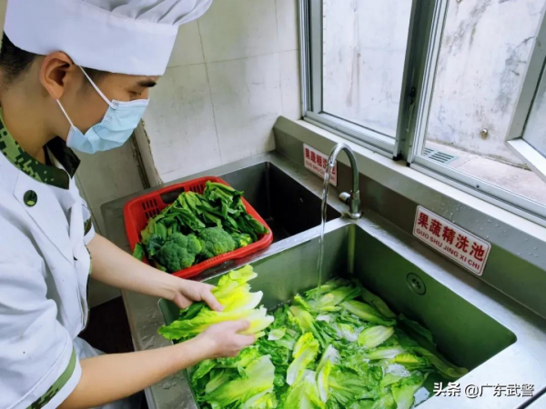 點贊!炊事班保“胃”有絕招! 點贊!炊事班保“胃”有絕招!