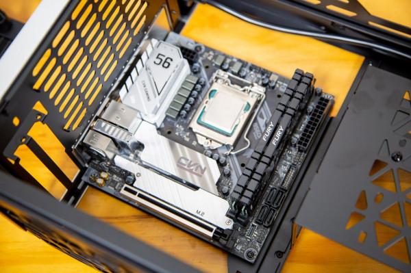 11代最後的倔強：七彩虹B560I+XFX RX 6600XT 裝機分享