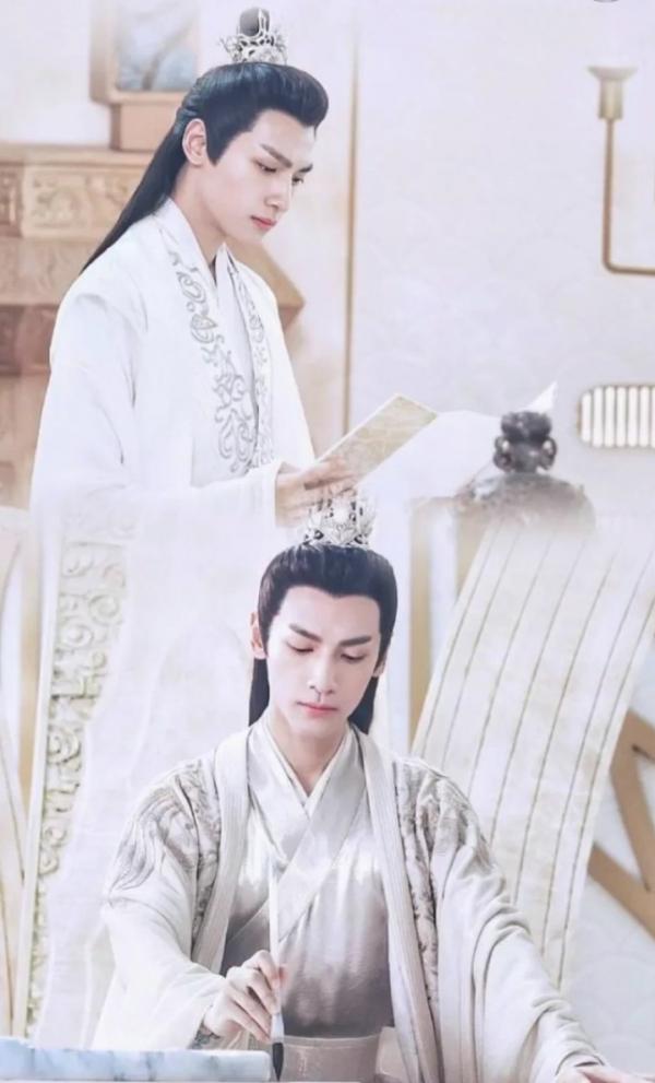 老天爺賞飯吃的4位美男子,古裝和現代裝扮均是絕絕子 老天爺賞飯吃的4位美男子,古裝和現代裝扮均是絕絕子