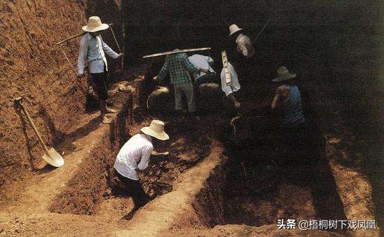 44年前四川發現一古墓，男墓主卻陪葬女性奩盒，專家說與劉邦有關