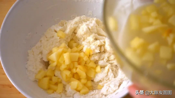 蘋果這樣做太香了，外酥裡嫩，甜而不膩，老人小孩都愛吃