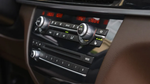 二手寶馬X5：動力好、成色新，X3價格的升級之選