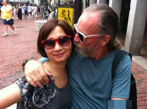 盧靖姍71歲演員父親去世，曾和成龍李小龍合作，生前最後露面曝光