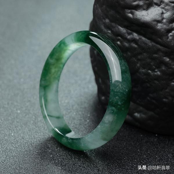 價值5959萬的翡翠手鐲成為拍賣界頂流，為什麼手鐲可以這麼貴？