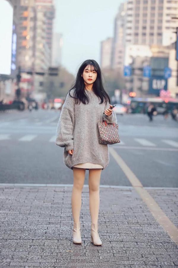 看街拍 學穿搭：10組保暖又好看的毛衣穿搭示範
