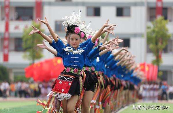 別具一格的一種民間傳統舞蹈：苗族錦雞舞