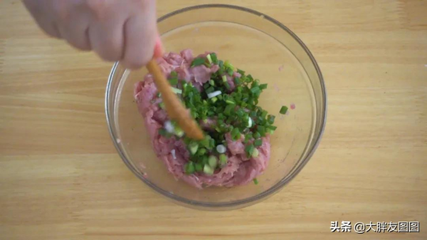 不用揉麵，5分鐘做出褡褳火燒，太香了，一出鍋就被搶光