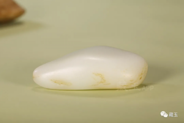 和田玉里那些獨特的玉質!有些很稀少,有些價很高 和田玉里那些獨特的玉質!有些很稀少,有些價很高
