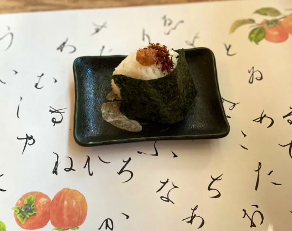 日本大爺開&OpenCurlyDoubleQuote;3元食堂&rdquo;爆火！蝸居8年，只為讓窮孩子吃上飯