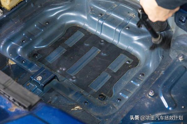 「致臻匠心」修復一臺大眾途銳,勇攀高峰後再成為逆轉時間的焦點 「致臻匠心」修復一臺大眾途銳,勇攀高峰後再成為逆轉時間的焦點