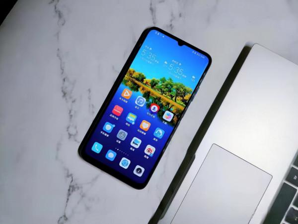 榮耀X30Max大屏手機曝光：天璣900+水滴屏設計，外觀完全不改？