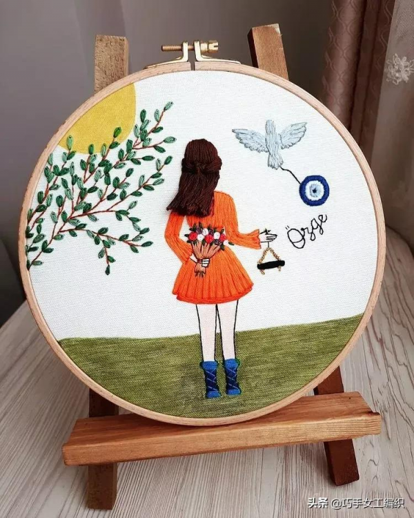 像真發一樣可以編的髮型都能繡出來，如此立體的繡法怎麼能錯過