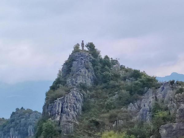 遊尼珠河大峽谷（其二） 文/禎祥居士