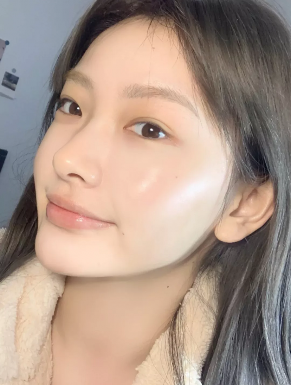 網紅“沉浸式護膚”,毀了多少中國女孩? 網紅“沉浸式護膚”,毀了多少中國女孩?