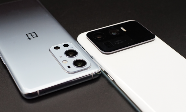 2021手機圈風雲變幻：那些行業裡的段子，現在居然都成真了？