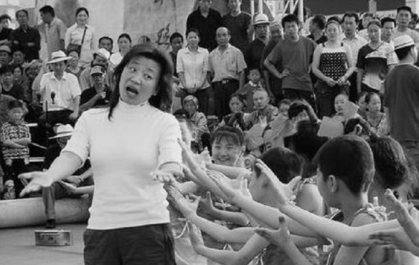 情感專家王為念：兩婚兩離，兩次淨身出戶的背後是對兒子的愧疚