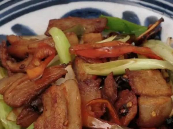 每食計劃丨肉汁橫溢的獅子頭,吃一次就上頭 每食計劃丨肉汁橫溢的獅子頭,吃一次就上頭