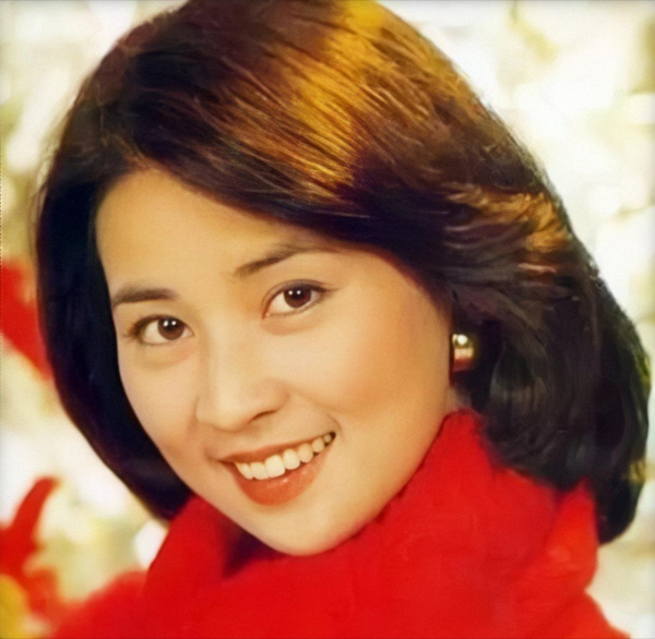 遭遇背叛卻不離婚，隱忍40年得億萬家產，林鳳嬌遠比你想得狠