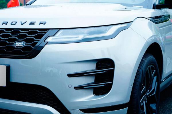 後排空間充裕 乘坐品質也大幅提升 路虎極光L實拍簡評