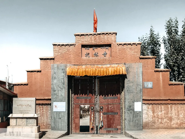 兩個人，一輛車，阿里北線無人區穿越