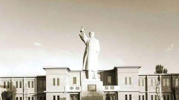 1965年毛澤東和周恩來秘密會談，確定816，隨後白濤從地圖上消失