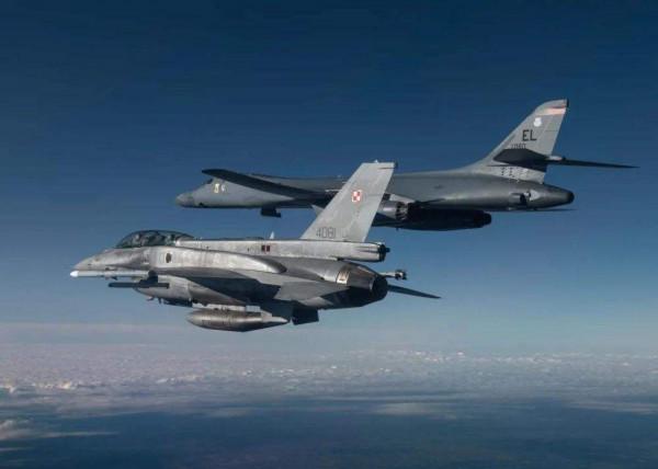 蘇27緊急起飛攔截外軍戰機！這次不只是美軍，法國也開始對俄挑事