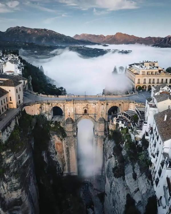 西班牙網紅大橋，太驚豔了