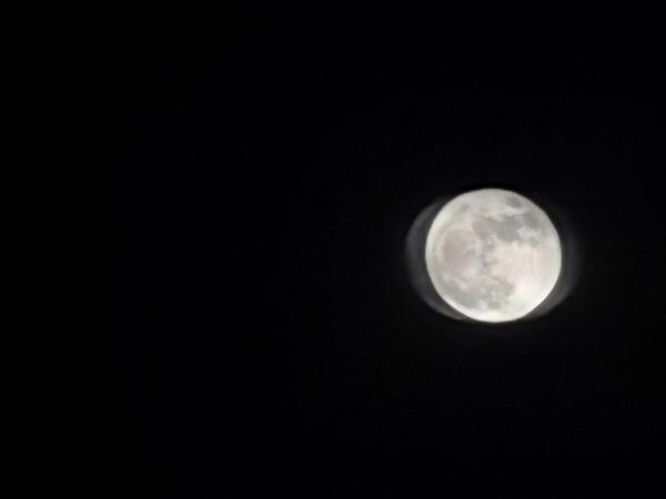 華為mate30Pro拍攝16的月圓夜