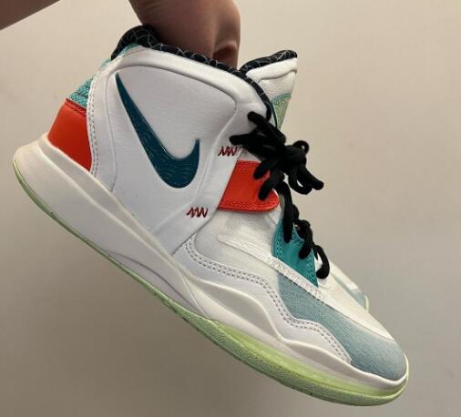 歐文8代多配色曝光，LBJ19金紫色來襲，還有一款“鬆糕鞋”？