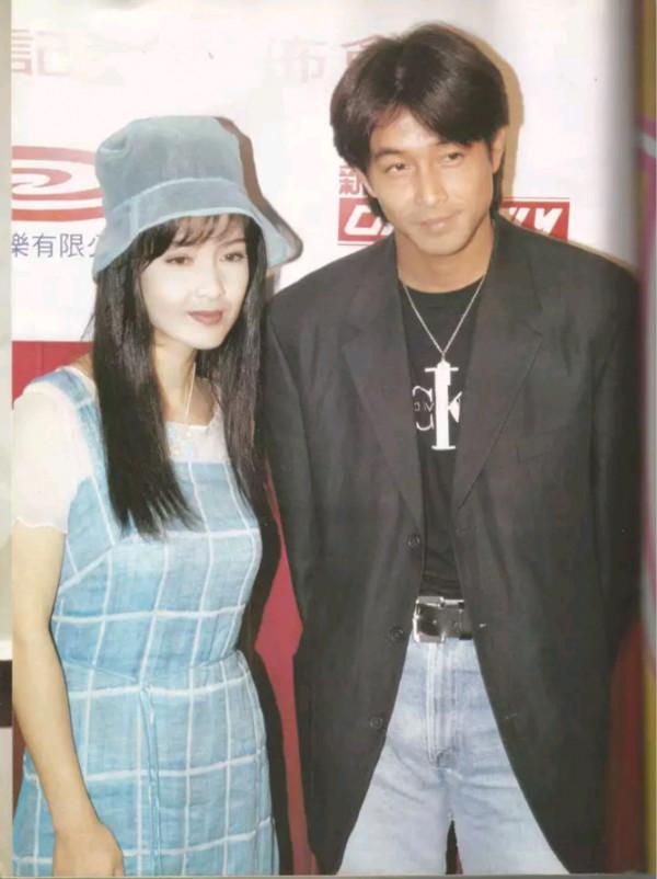 一組周慧敏的老照片曝光，一定有你沒見過的