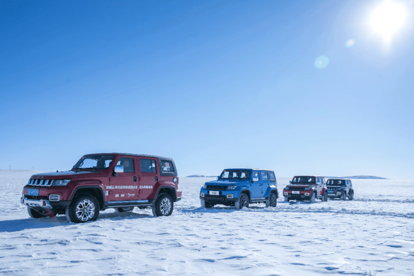 解讀&OpenCurlyDoubleQuote;一等功臣&rdquo;BJ40刀鋒英雄版&mdash;&mdash;沙場鋒刃英雄氣