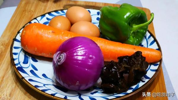 自從學會這道五彩菜，我家3天2頭吃，營養足又解饞，孩子特喜歡