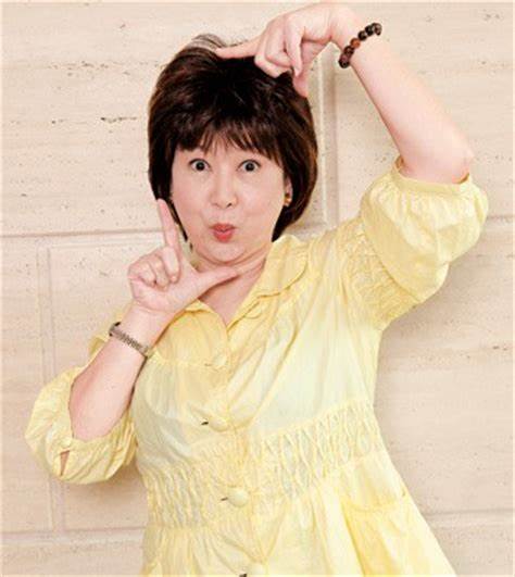 國內外多地有房!香港知名老戲骨家中內飾曝光,足足有一整櫃金器 國內外多地有房!香港知名老戲骨家中內飾曝光,足足有一整櫃金器