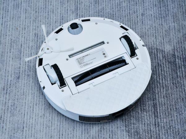 小白集塵掃地機器人V2 UV版測評：除菌無需親自動手