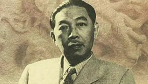 茅盾對秦德君說：你把孩子打掉，四年後我娶你，結果他一去再未返