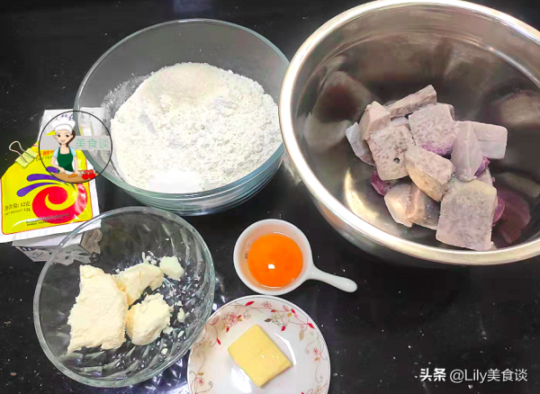 冬天這“鹼性食物”多吃，蒸熟壓碎做包子，真香，男女老幼都愛吃