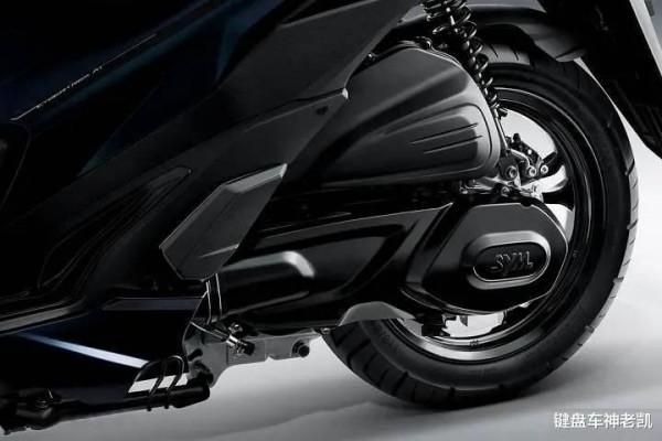慢吞吞的豪爵UHR又等來一個對手，三陽新款150水冷運動踏板曝光