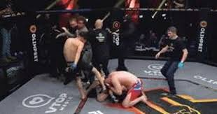 比小鷹vs嘴炮更危險的賽場群毆，連看熱鬧的觀眾都捱揍了